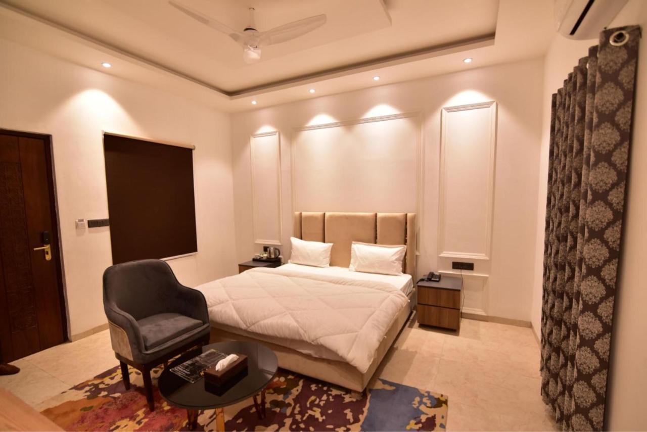 Kamay The Kohinoor Palace - A Heritage Hotel Faizābād エクステリア 写真